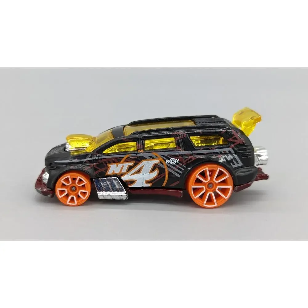 Mattel 2014 Hot Wheels Black Red Orange Nitro Tailgator 1:64 Diecast Car